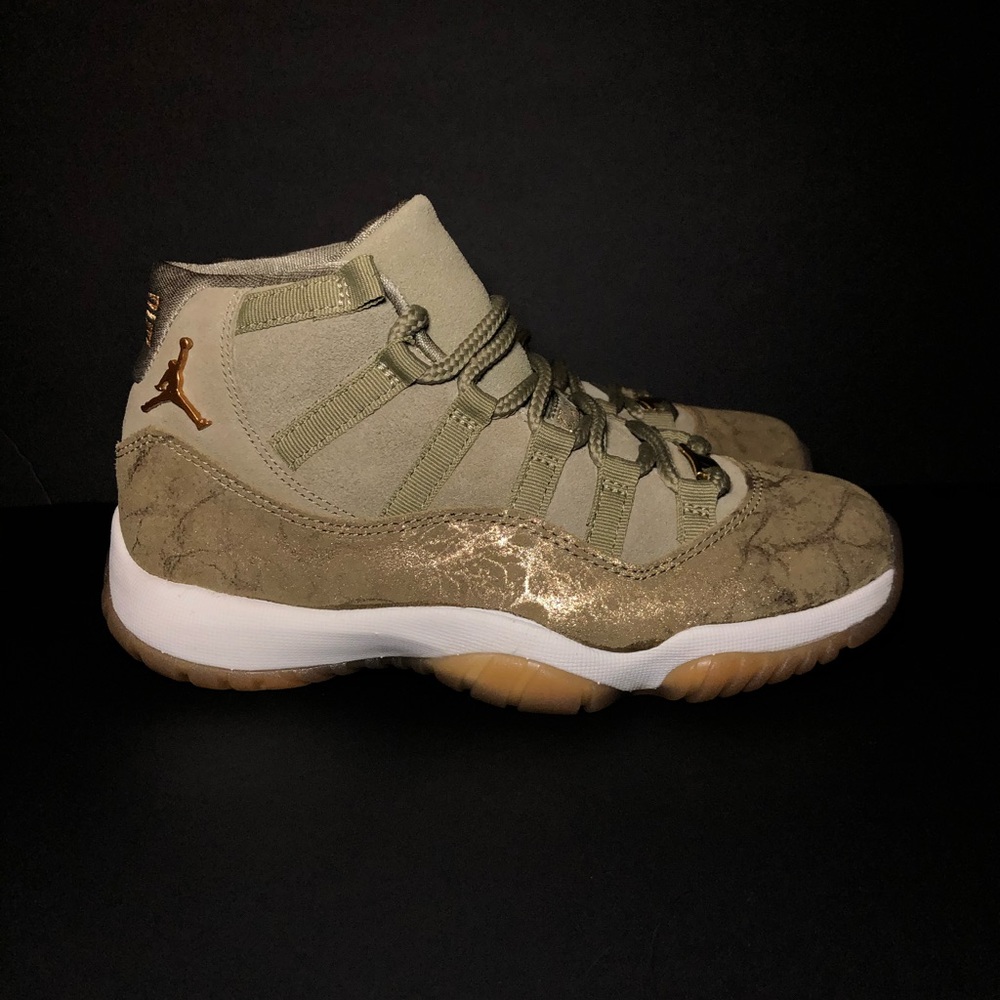 SOLD Air Jordan 11s “Olive Lux”